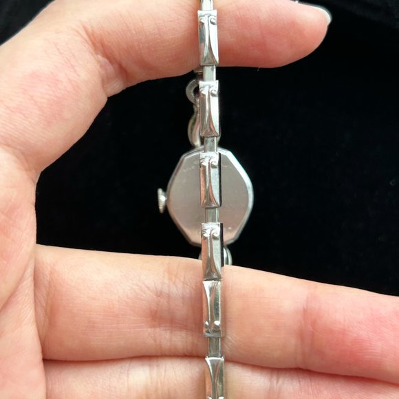 Vintage 1956 Bulova "GODDESS OF TIME" 4 diamonds with 10K R.G.P Women's Watch - Picture 5 of 13